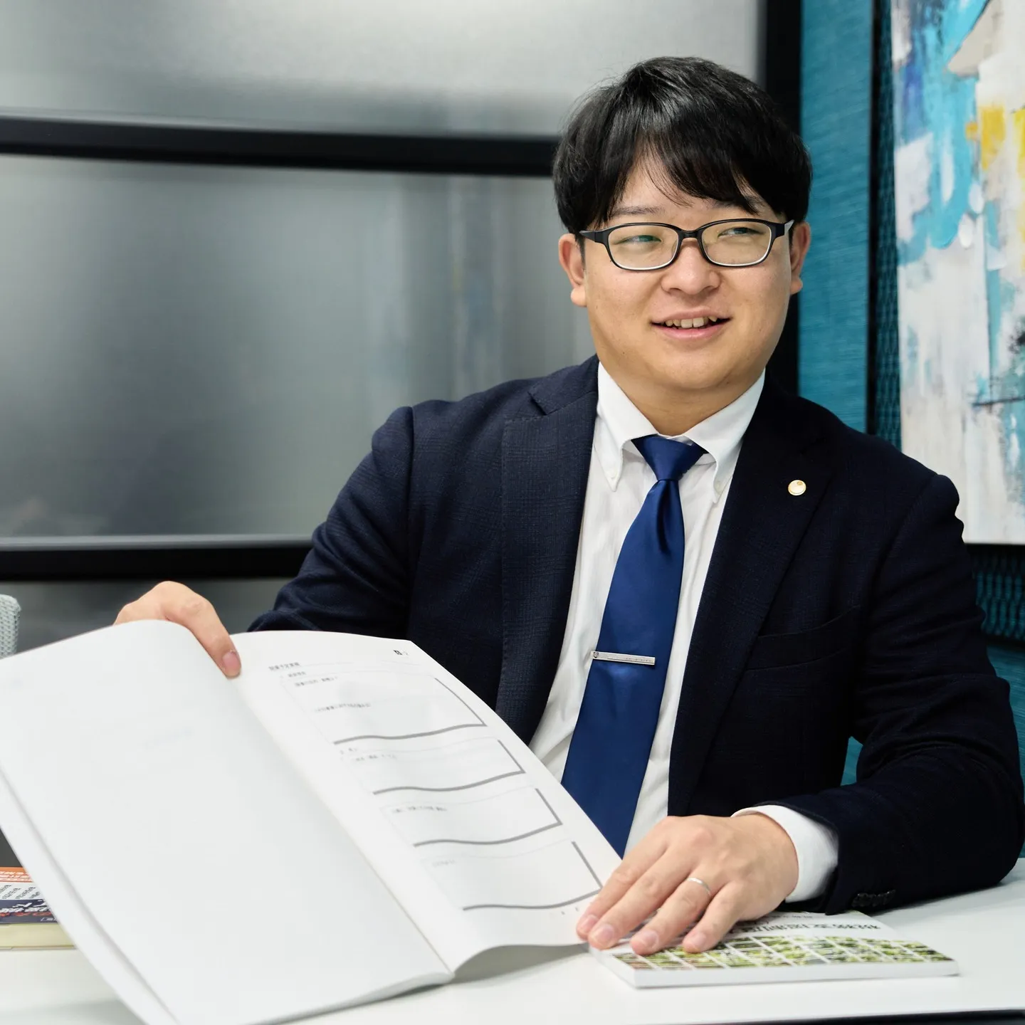 当事務所では、企業様の成長を支えることを使命として、お客様と...